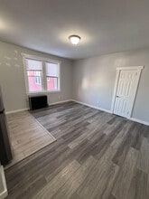 820 Canton St, Unit B5 in Elizabeth, NJ - Foto de edificio - Building Photo