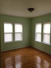 7835 S Saginaw Ave in Chicago, IL - Building Photo - Building Photo