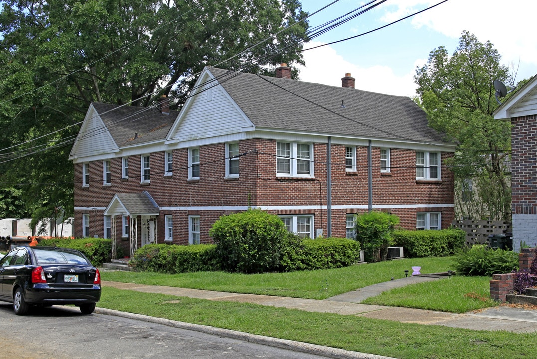 557 Beverly Ct in Tallahassee, FL - Foto de edificio