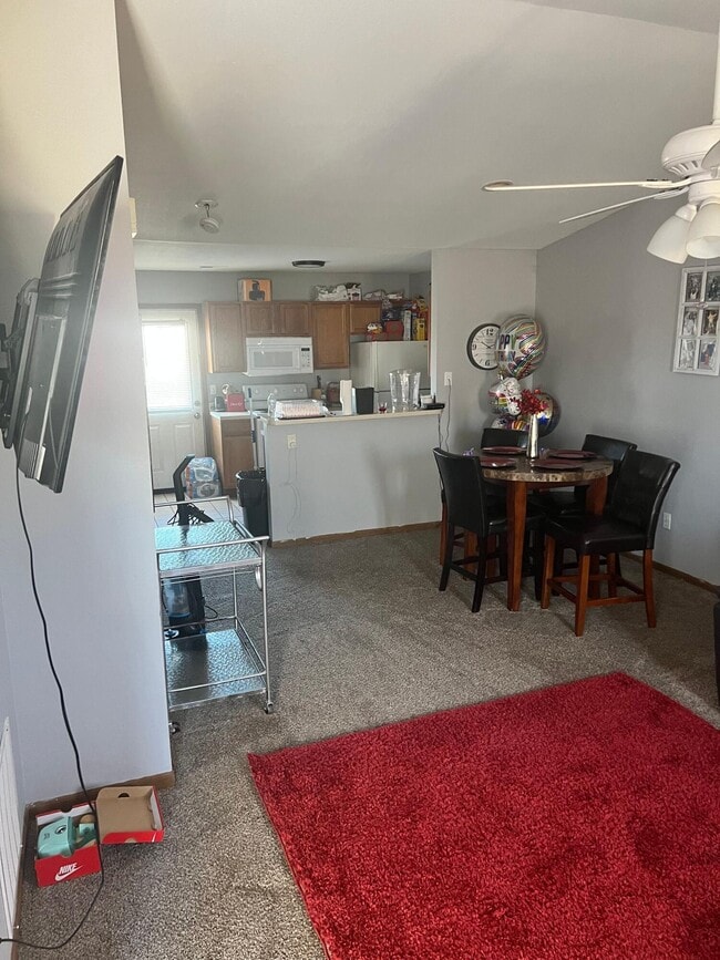 1638 High Quest Cir in Columbia, MO - Building Photo - Building Photo