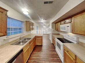 7024 Legacy Dr in Nashville, TN - Building Photo - Building Photo