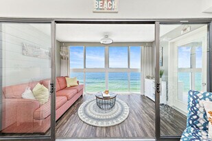 1007 W Beach Blvd in Gulf Shores, AL - Building Photo