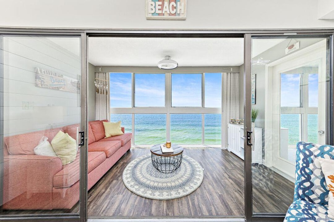 1007 W Beach Blvd in Gulf Shores, AL - Foto de edificio