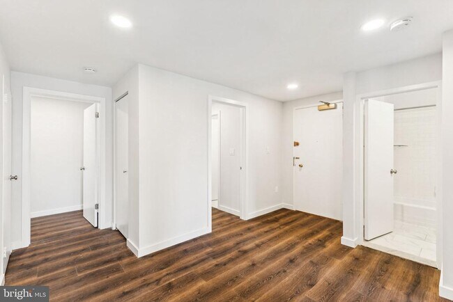 135 S 19th St in Philadelphia, PA - Building Photo - Building Photo