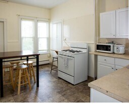 42 Everett St, Unit 2 in Boston, MA - Building Photo