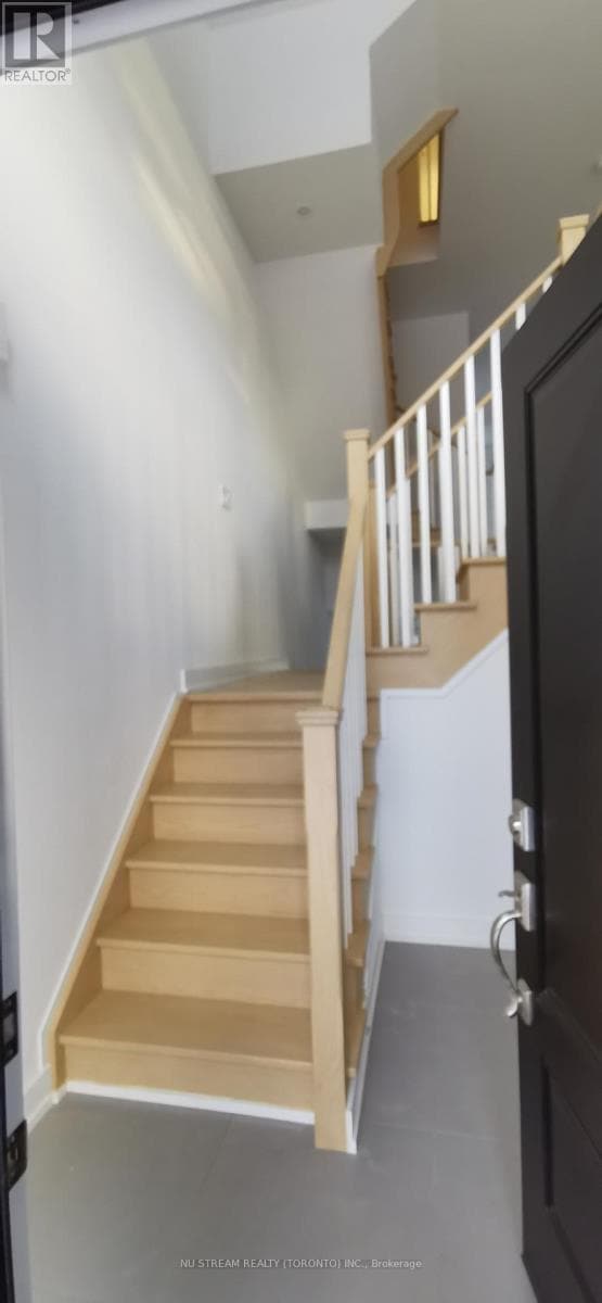 9 Carl Hl Ln in Richmond Hill, ON - Building Photo - Building Photo