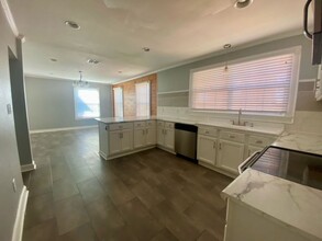 810 Rutherford St in Shreveport, LA - Building Photo - Building Photo