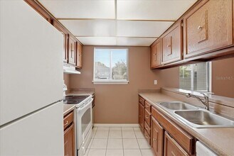 1428 Oak Pl in Apopka, FL - Building Photo - Building Photo