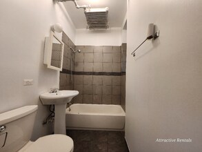 14 N Long Ave, Unit G in Chicago, IL - Foto de edificio - Building Photo