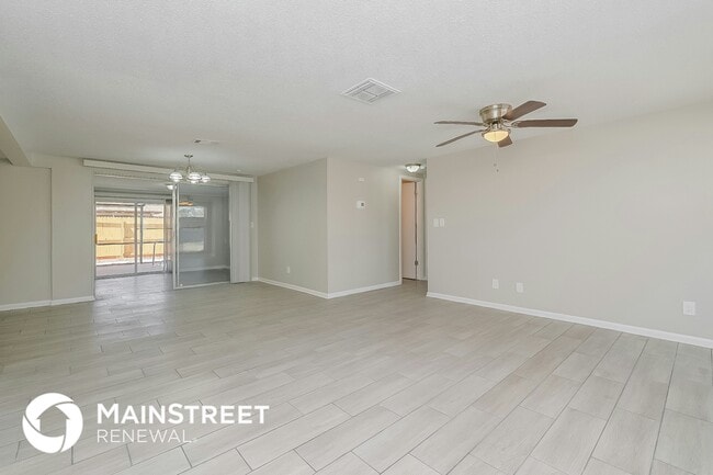 9141 Haverford Ln in Port Richey, FL - Building Photo - Building Photo