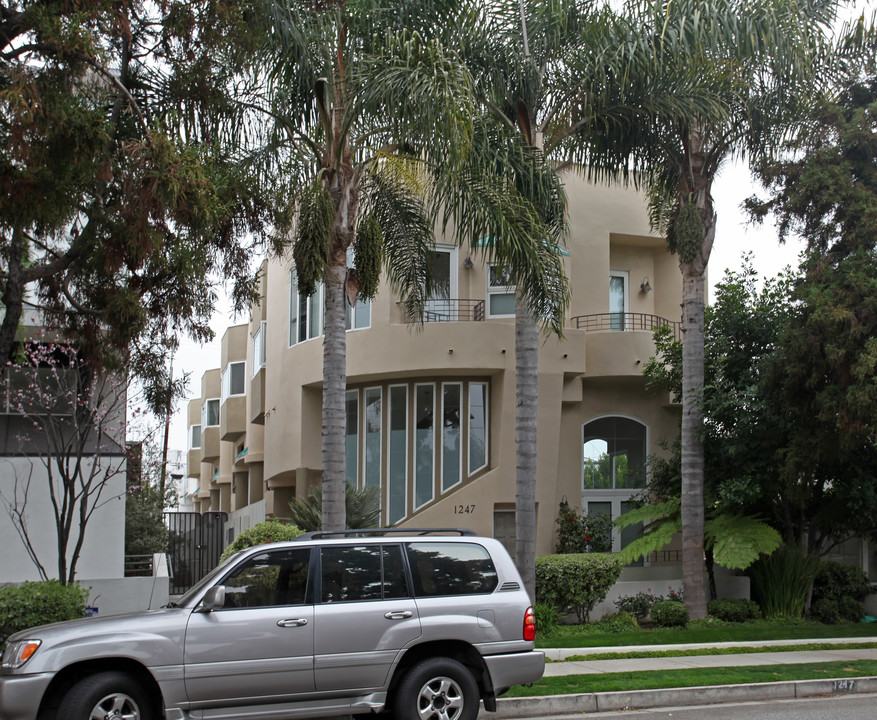 1247 23rd St in Santa Monica, CA - Foto de edificio