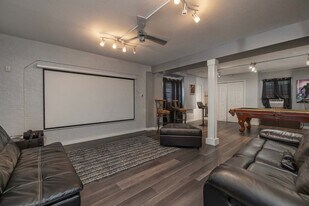 763 Jacqueline Ln in Palm Harbor, FL - Building Photo