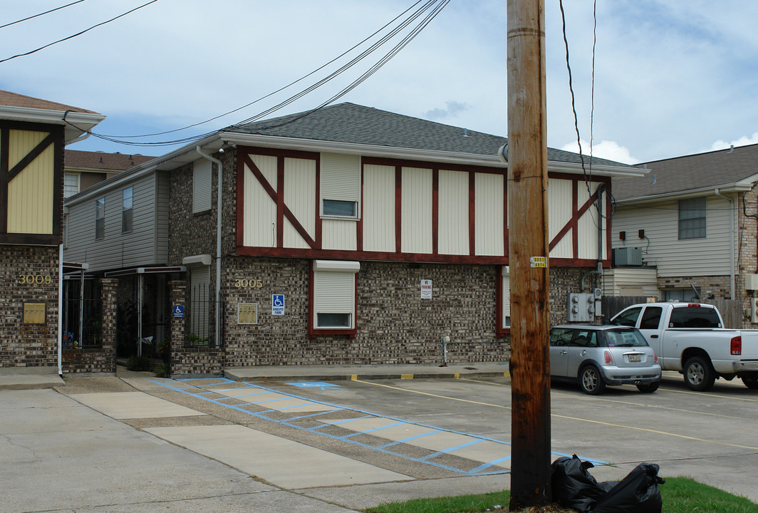 3005 Houma Blvd in Metairie, LA - Building Photo