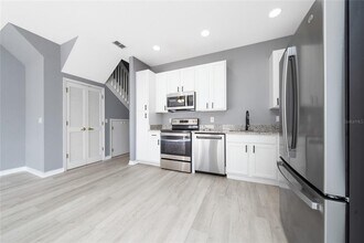 2371 Caravelle Cir in Kissimmee, FL - Building Photo - Building Photo