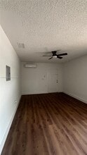 2929 NW 22nd Ct in Miami, FL - Building Photo - Building Photo