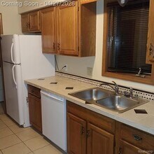 205 Pineview Ct in St. Clair Shores, MI - Building Photo - Building Photo