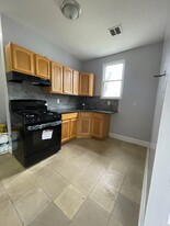 41 McAdoo Ave, Unit 2