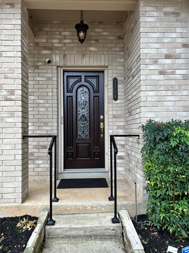 5706 Quail Crown in San Antonio, TX - Building Photo - Building Photo