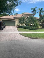 22023 SW 95th Pl in Cutler Bay, FL - Foto de edificio - Building Photo