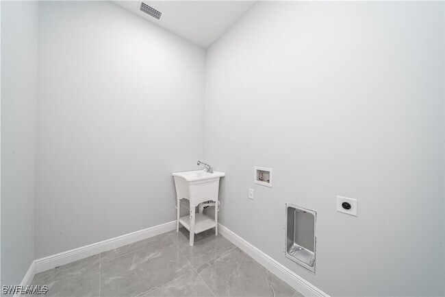 property at 2509 SW 37th Terrace