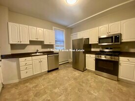 61 Dana St, Unit 8 in Cambridge, MA - Building Photo