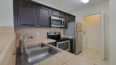 1749 Village Blvd in West Palm Beach, FL - Building Photo - Building Photo