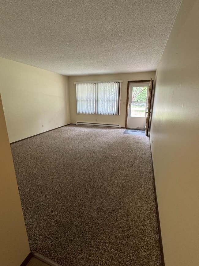 3138 Birchwood St in Stevensville, MI - Building Photo - Building Photo