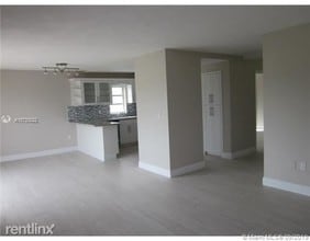 1200 14th St in Miami Beach, FL - Building Photo - Building Photo