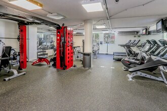 999 Brickell Bay Dr, Unit 1206 in Miami, FL - Building Photo - Building Photo