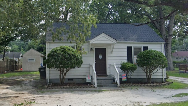 135 Banneker Dr