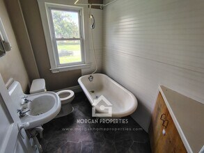 1314 Central Ave, Unit .5 in Anderson, IN - Foto de edificio - Building Photo