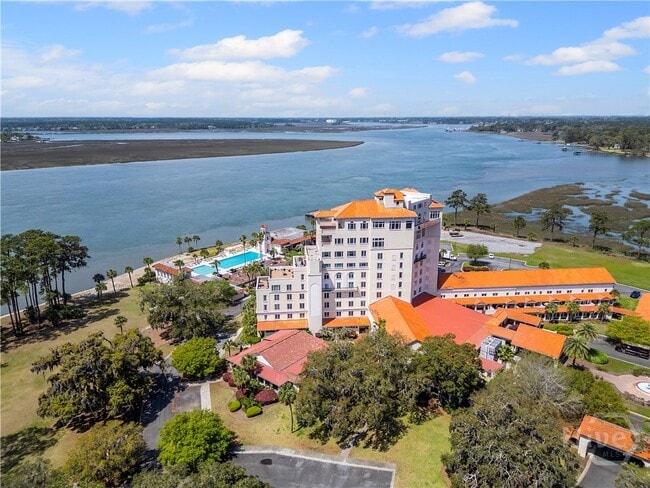 property at 700 Wilmington Island Rd