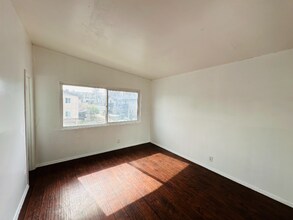 7721 Amberleaf Cir-Unit -3 in Huntington Beach, CA - Building Photo - Building Photo