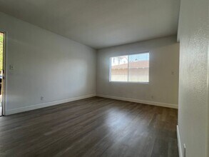 2203 Mathews Ave in Redondo Beach, CA - Foto de edificio - Building Photo