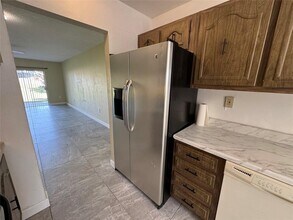 10725 NW 30th Pl, Unit 9 in Sunrise, FL - Building Photo - Building Photo