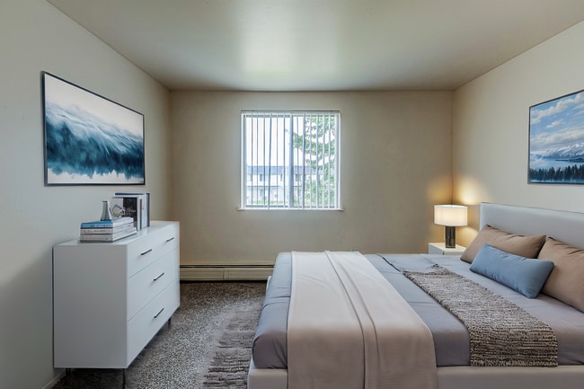 Taylor Park Townhomes in Taylor, MI - Building Photo - Building Photo