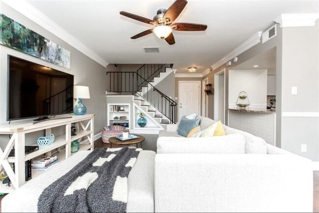 6980 Roswell Rd in Sandy Springs, GA - Building Photo - Building Photo