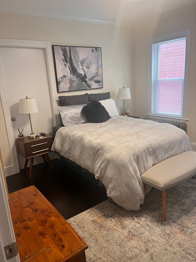 840 South St, Unit 1 in Boston, MA - Foto de edificio - Building Photo