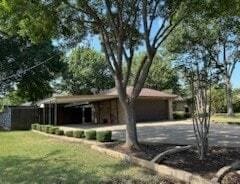 1328 Kings Row in Denton, TX - Foto de edificio - Building Photo