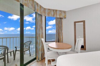 2700 N Ocean Blvd in Myrtle Beach, SC - Building Photo - Building Photo