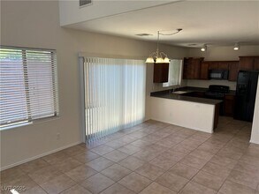 9029 Castledowns St in Las Vegas, NV - Building Photo - Building Photo