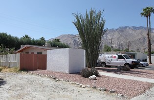 511 E Chuckwalla Rd in Palm Springs, CA - Building Photo