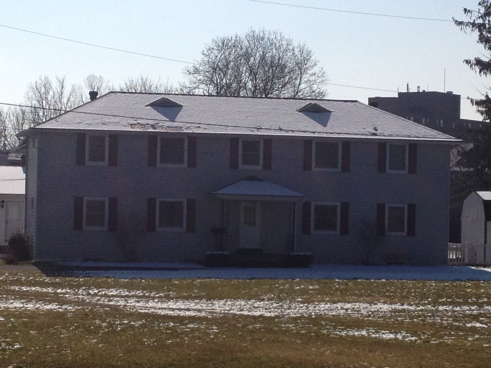 21 Clinton Ave in Middletown, PA - Building Photo