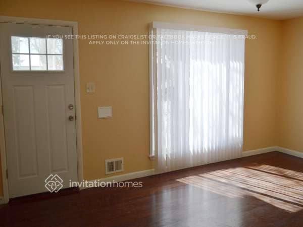 303 Leonard Ln in Northglenn, CO - Building Photo - Building Photo