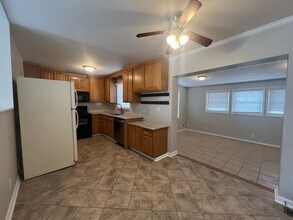 4011 Englewood Blvd E in Johnson City, TN - Building Photo - Building Photo