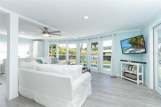 8243 Pinetree Ln in Englewood, FL - Building Photo - Building Photo
