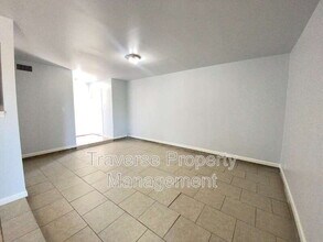 6810 Trail Lake Dr in Fort Worth, TX - Building Photo - Building Photo