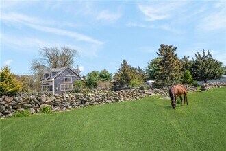 54 Metaterraine Ave in South Kingstown, RI - Building Photo - Building Photo