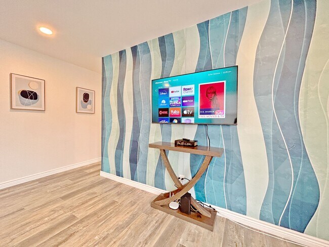 5288 Santa Margarita St in San Diego, CA - Building Photo - Building Photo