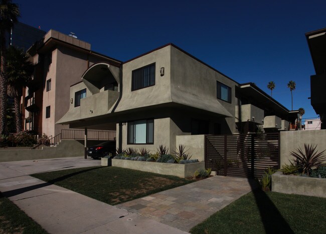 1308 Amherst Ave in Los Angeles, CA - Building Photo - Building Photo